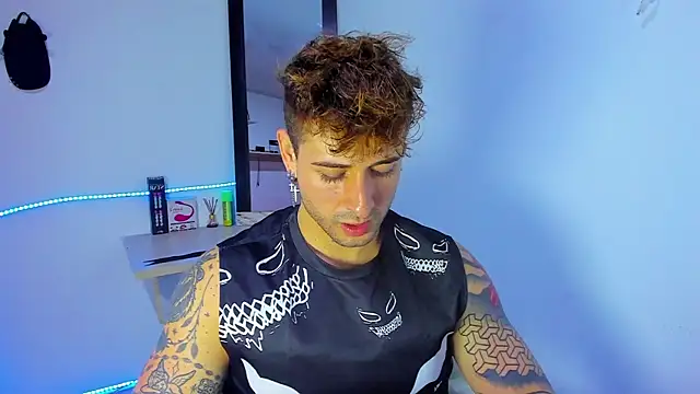 Ares blue online show from 09/24/25, 01:58