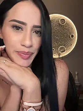 SarahhSmitth1 online show from 12/18/25, 01:55