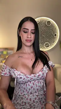 SarahhSmitth1 online show from 04/21/26, 01:42