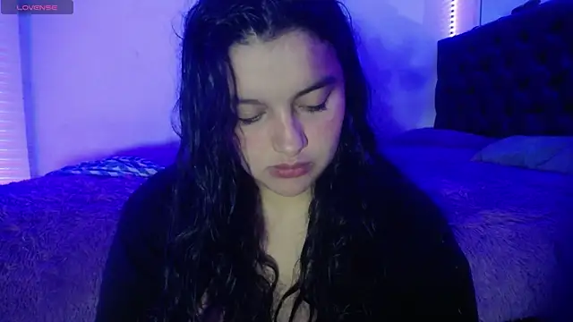 Laurenkenner  online show from 10/18/25, 07:14