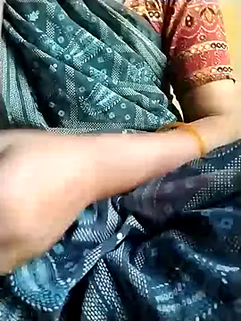 Snapshot of Cutkajal chatting on 01/20/25, 07:15 Cutkajal online show from 01/20/25, 07:15