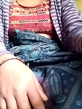 Snapshot of Cutkajal chatting on 02/05/25, 02:08 Cutkajal online show from 02/05/25, 02:08