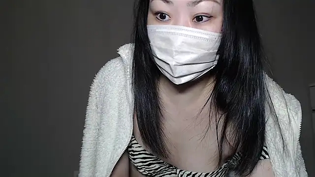 Snapshot of Hika-Channel chatting on 02/03/25, 07:10 Hika-Channel online show from 02/03/25, 07:10