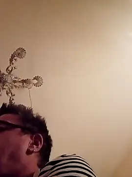 Snapshot of Bigpenis6y chatting on 10/11/25, 01:27 Bigpenis6y online show from 10/11/25, 01:27