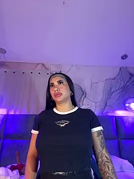 kiim taaylor online show from 12/21/25, 03:08