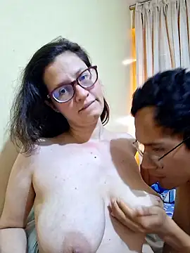 couple orgasm online show from 11/09/25, 07:45