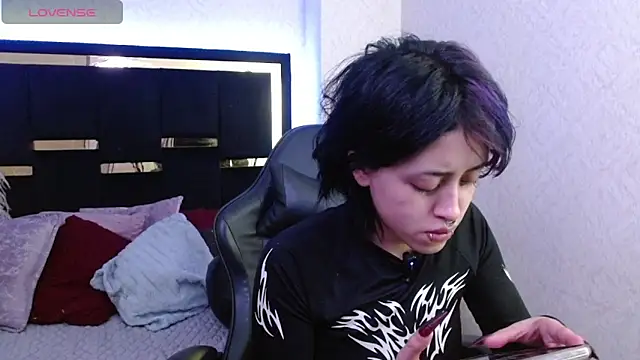 Snapshot of Bunny_O chatting on 06/02/26, 12:34 Bunny O online show from 06/02/26, 12:34