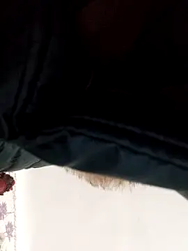 SweetLeila40 online show from 01/01/25, 07:41