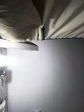 SweetLeila40 online show from 02/05/25, 04:27