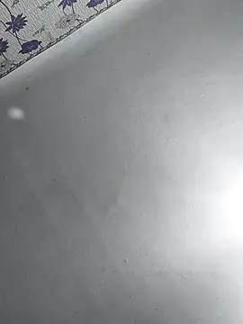 SweetLeila40 online show from 03/05/25, 05:29