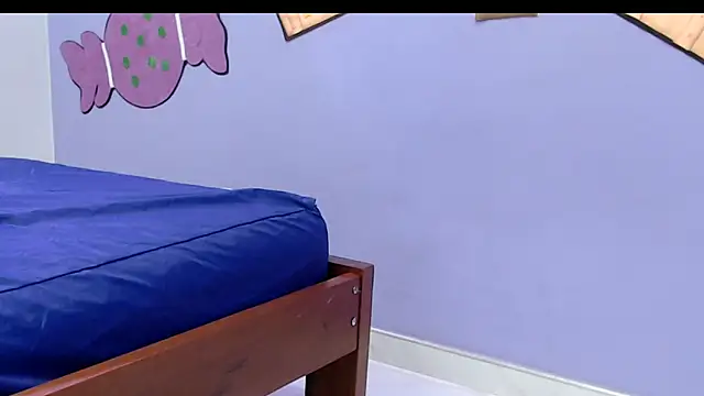 evaleribigtits18 online show from 11/27/25, 07:05