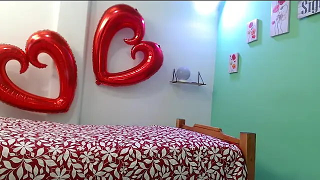 evaleribigtits18 online show from 02/15/26, 11:56