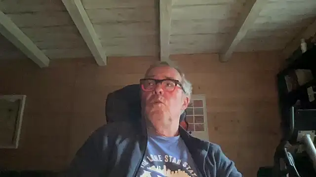 Snapshot of lelohop chatting on 03/18/26, 07:22 lelohop online show from 03/18/26, 07:22