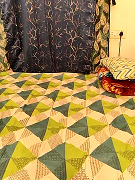 yhona darling online show from 11/26/25, 11:00