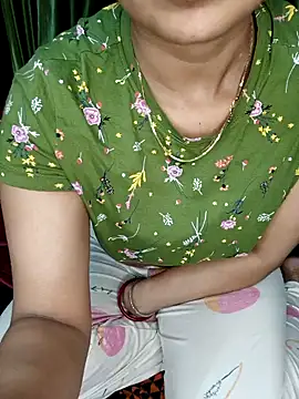 Snapshot of MUMTAJ-1 chatting on 12/22/24, 05:32 MUMTAJ-1 online show from 12/22/24, 05:32