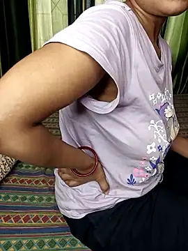 Snapshot of MUMTAJ-1 chatting on 09/14/25, 02:11 MUMTAJ-1 online show from 09/14/25, 02:11