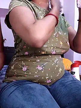 MUMTAJ-1 online show from 11/24/25, 10:15