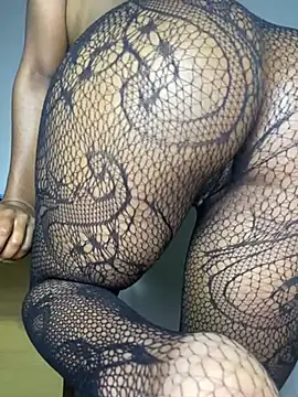 Snapshot of incognitobdy chatting on 12/16/24, 01:21 incognitobdy online show from 12/16/24, 01:21