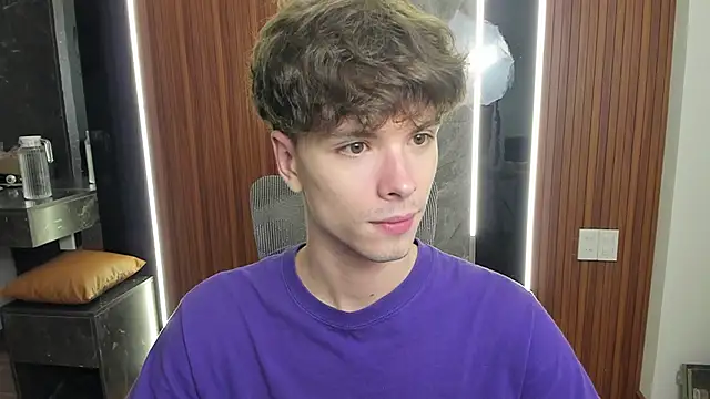 calvin love you online show from 04/22/26, 05:47