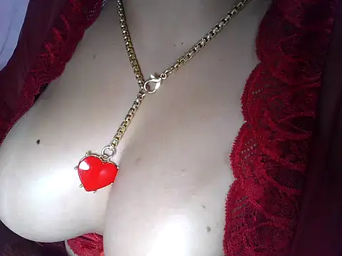 Snapshot of Milena-S2 chatting on 12/12/24, 04:48 Milena-S2 online show from 12/12/24, 04:48