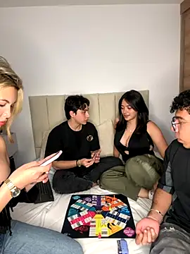 Snapshot of Odett_ chatting on 09/12/25, 03:28 Odett online show from 09/12/25, 03:28