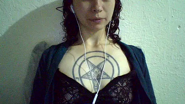 CELEna098rs707 online show from 04/05/26, 01:14