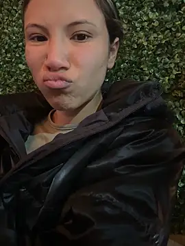 avans 15 online show from 10/30/25, 12:01