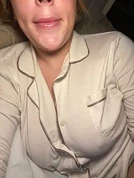 lilylush24 online show from 01/15/25, 10:35