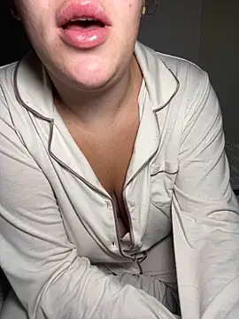 lilylush24 online show from 02/23/25, 03:24