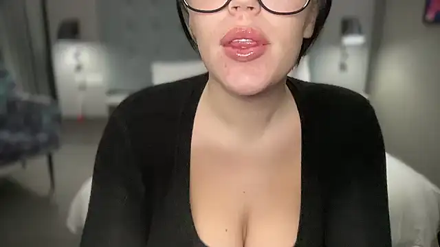 lilylush24 online show from 02/22/26, 12:47