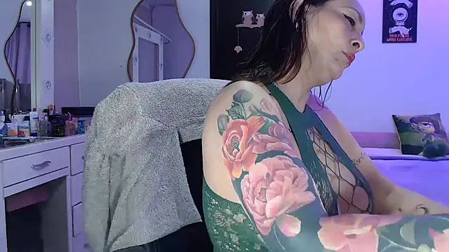 yulieth anamar online show from 02/21/26, 09:32