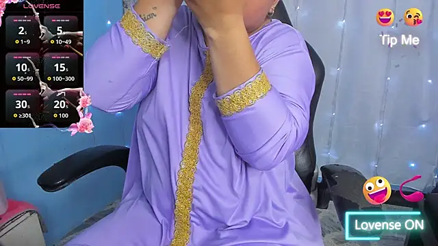 Snapshot of Falak-Yasin chatting on 06/26/26, 11:47 Falak-Yasin online show from 06/26/26, 11:47