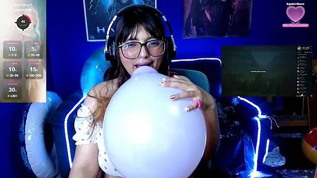 Snapshot of X_CHERRY_XX chatting on 01/13/25, 05:12 X CHERRY XX online show from 01/13/25, 05:12