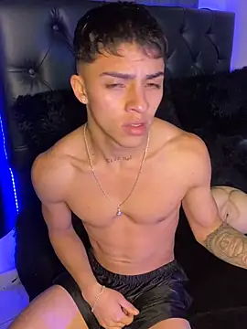 James1lee  online show from 01/15/25, 03:43