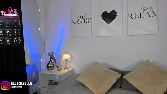 ElleGisellee online show from 06/28/26, 05:57