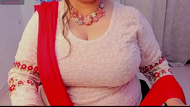Gulabi Queen online show from 11/12/25, 04:29