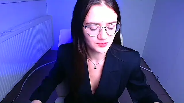 Snapshot of Josephine_jo chatting on 12/04/24, 06:33 Josephine jo online show from 12/04/24, 06:33
