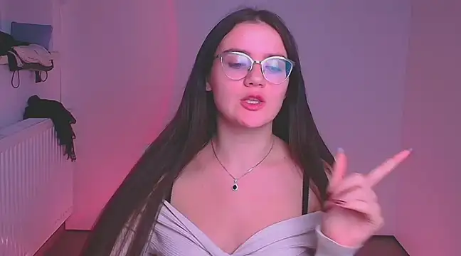 Snapshot of Josephine_jo chatting on 12/19/24, 01:28 Josephine jo online show from 12/19/24, 01:28