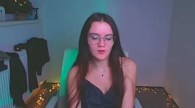 Snapshot of Josephine_jo chatting on 12/25/24, 10:48 Josephine jo online show from 12/25/24, 10:48