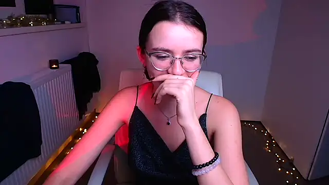 Snapshot of Josephine_jo chatting on 12/30/24, 10:45 Josephine jo online show from 12/30/24, 10:45