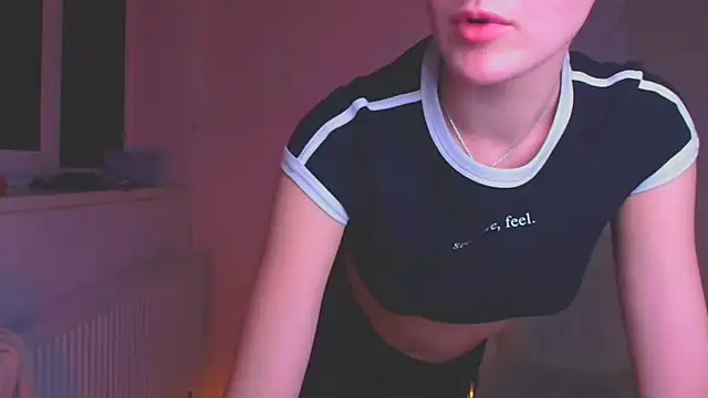 Snapshot of Josephine_jo chatting on 01/12/25, 02:24 Josephine jo online show from 01/12/25, 02:24