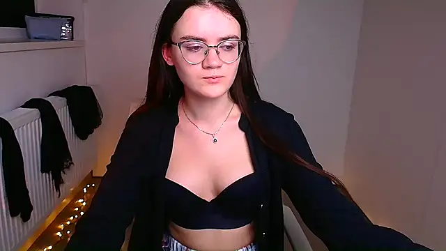 Snapshot of Josephine_jo chatting on 01/31/25, 02:04 Josephine jo online show from 01/31/25, 02:04