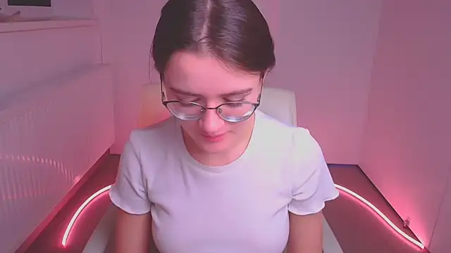 Snapshot of Josephine_jo chatting on 02/05/25, 06:35 Josephine jo online show from 02/05/25, 06:35