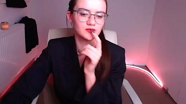 Snapshot of Josephine_jo chatting on 02/07/25, 04:37 Josephine jo online show from 02/07/25, 04:37
