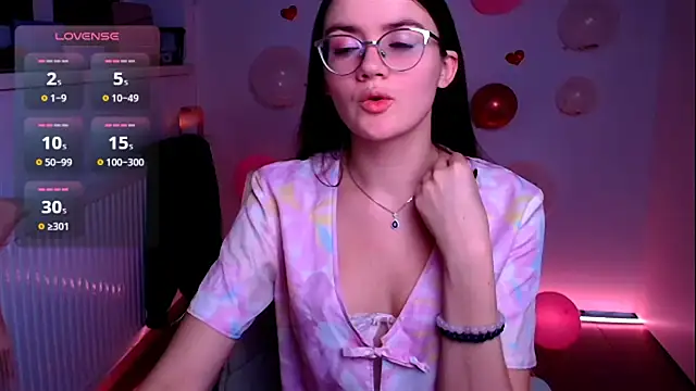 Snapshot of Josephine_jo chatting on 02/18/25, 12:04 Josephine jo online show from 02/18/25, 12:04