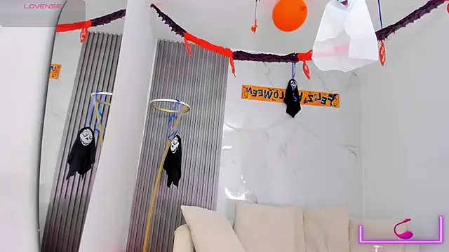 ebonydreams01 online show from 11/08/25, 11:54