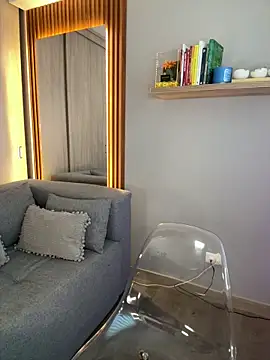 FridaKlein online show from 01/10/25, 10:46