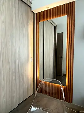 FridaKlein online show from 09/16/25, 08:21