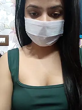 Myloveurvi online show from 11/24/25, 10:37