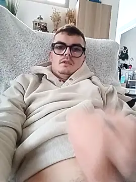 GLouglou19 online show from 11/02/25, 03:58